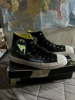 Converse High Top Sneakers in Black and Yellow with Batman Signal